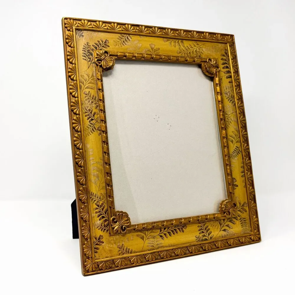 Vintage Gold Gilt 8x10 Frame Heavy Ornate Shell Hollywood Regency